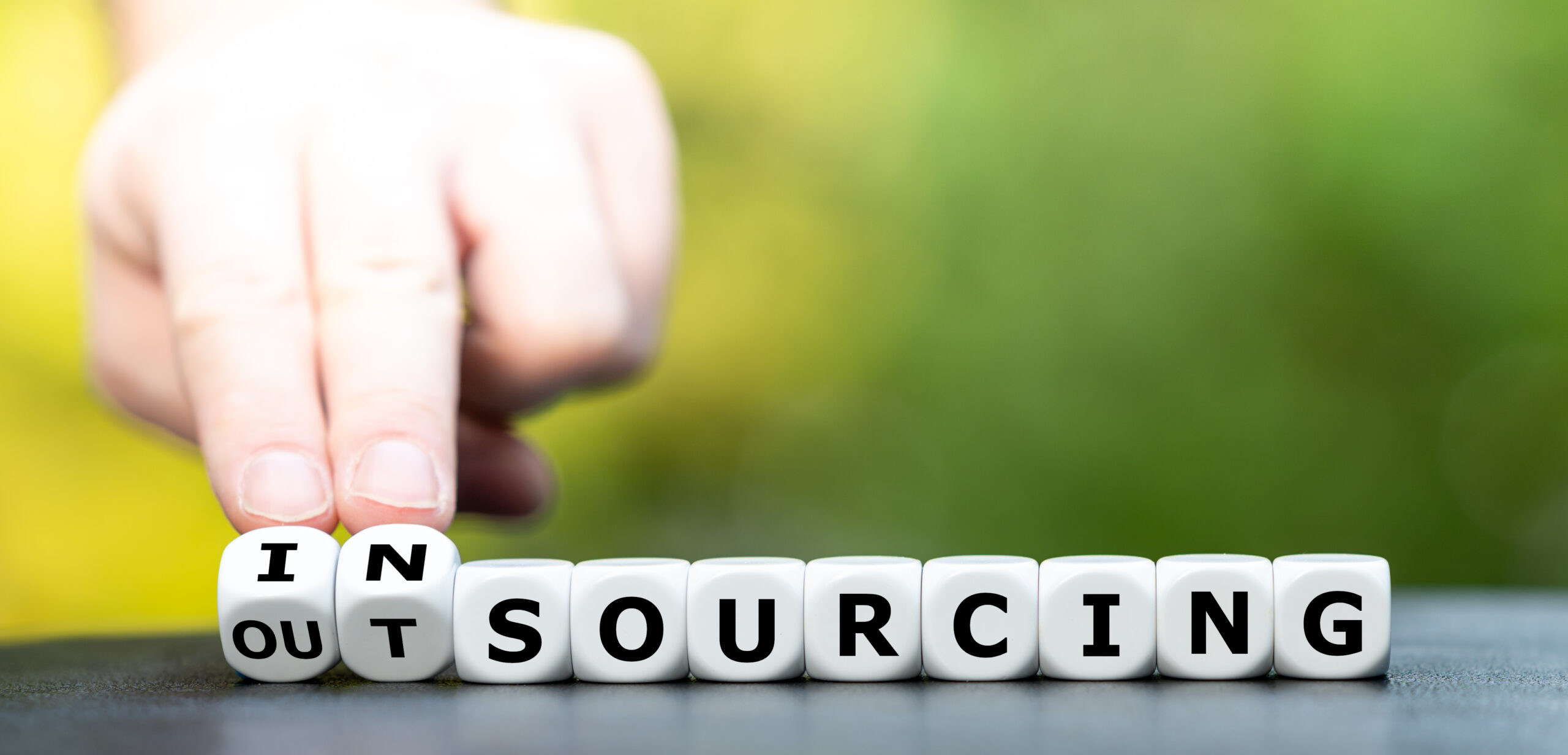 Insourcing vs. Outsourcing Ecommerce Fulfillment
